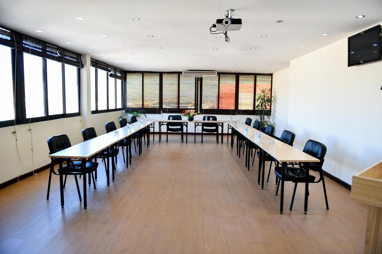 Anjary Hotel Antananarivo Dış mekan fotoğraf